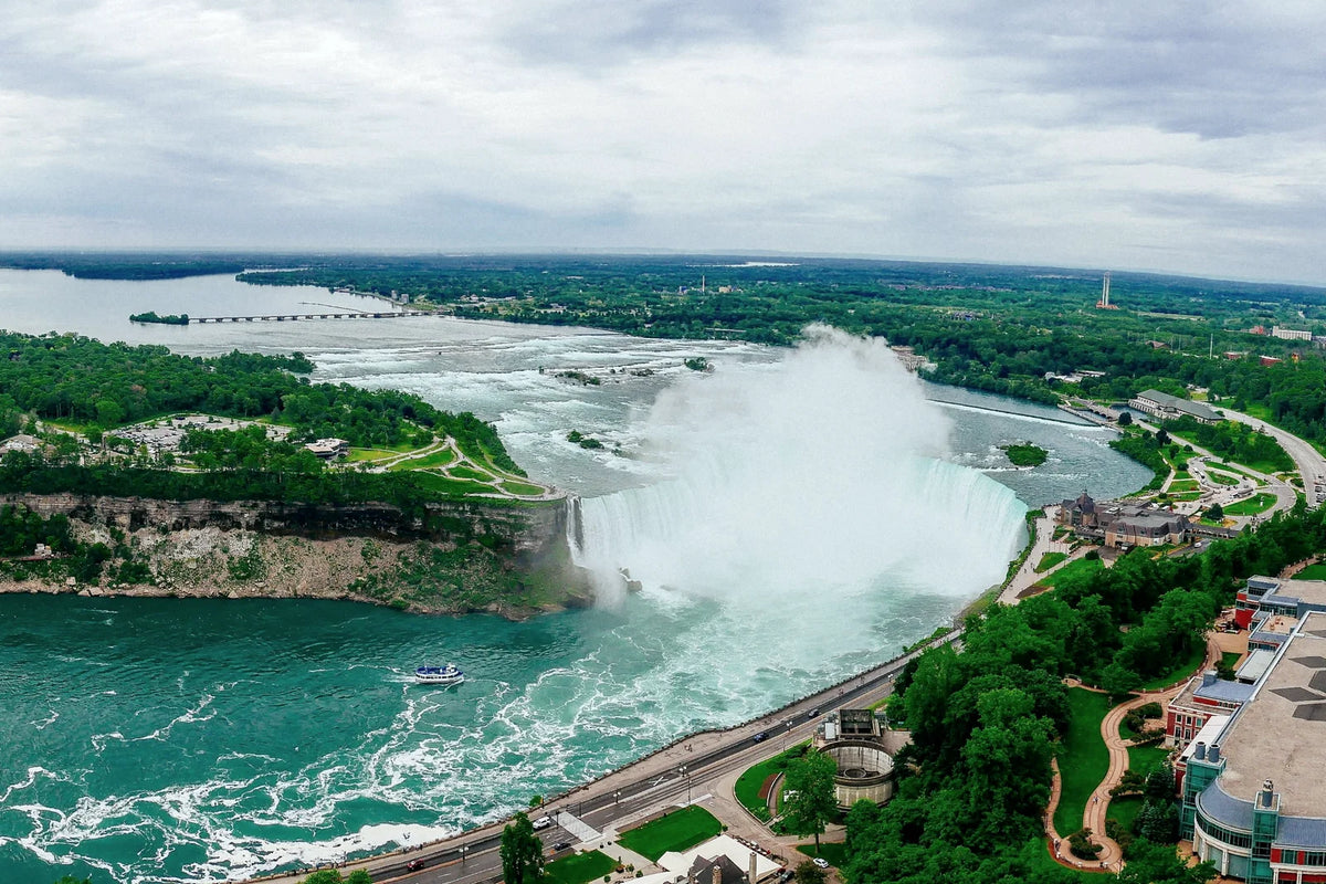 Aerial view of the Horseshoe Falls in Niagara Falls, Ontario